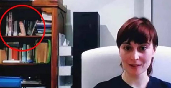 Ostao joj dildo na polici dok je gostovala uživo na BBC-u!