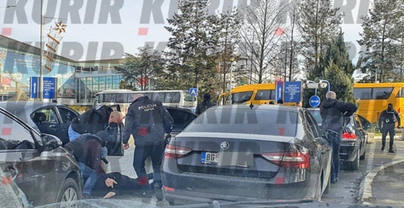 Ovako su privedeni Miljković, Velja Nevolja i pet osoba