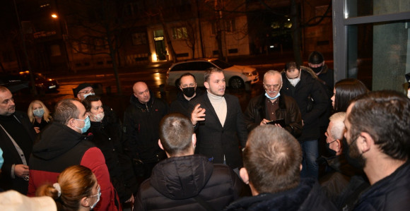Veliki broj građana došao na razgovor sa Stanivukovićem