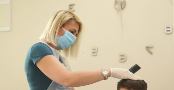 Frizeri na ivici opstanka, prihodi manji do 70%