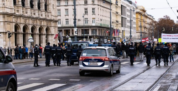 Bijes građana zbog epidemioloških mjera u Beču