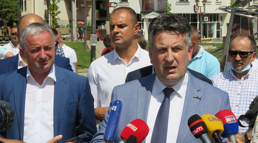 Borenović pozdravio odluku Vukovića da podnese ostavku