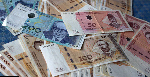 Porast štednje u bankama dokaz da nešto škripi u društvu