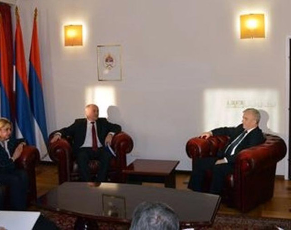 Incko dao novi ultimatum NS Republike Srpske, odgovorio i Čubrilović