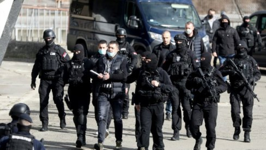 Policija opet hapsila: Privedena supruga Velje Nevolje