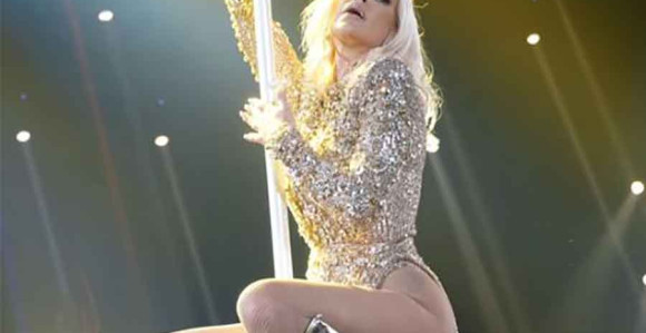 Nataša se bacila na trening pa pokazala go stomak!