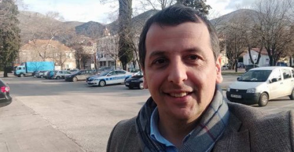 Iz ERS-a poslali policiju da udalji Vukanovića