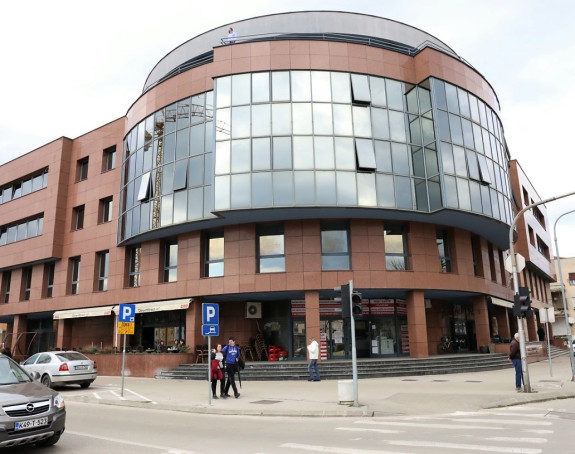Inspektori optuženi za korupciju pušteni na slobodu