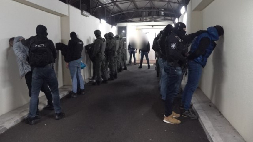 22 vozila sprovela Velju Nevolju na saslušanje