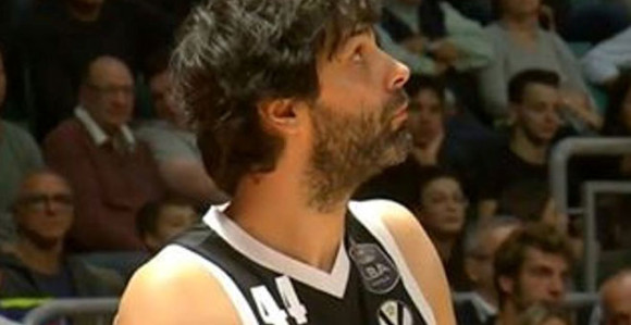 Magija Teodosića – gdje je lopta?