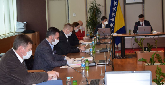 Budžet na čekanju, nema zabrane uvoza mesa iz EU
