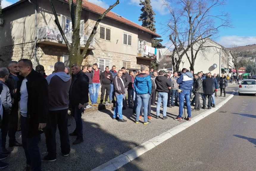 Protesti u Bileći: Mladića pretukli, počinilac na slobodi