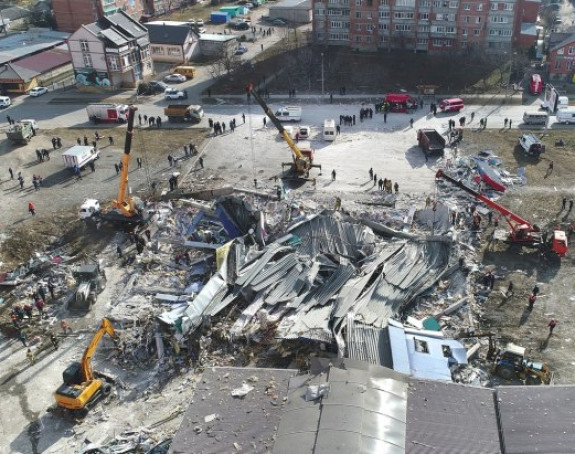 Eksplozija u Rusiji: Srušen trgovački centar (VIDEO)