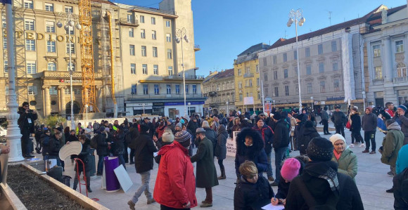Protest u Zagrebu: Građani traže ukidanje svih mjera