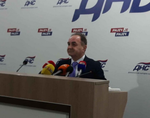 Сумњива цијена вакцине: Ивић тражи објашњење