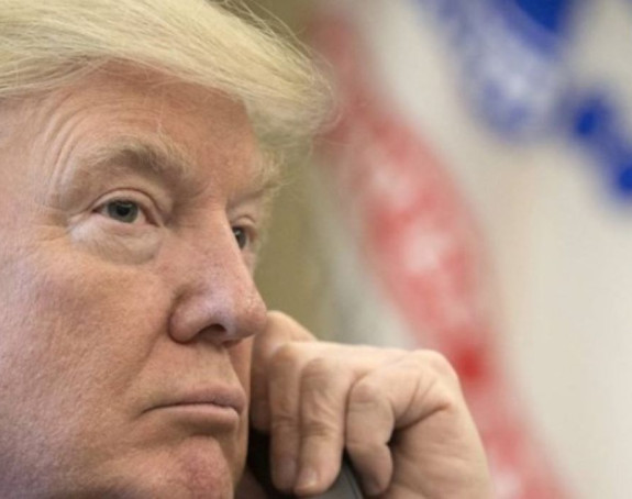 Сенат истражује телефонски позив Доналда Трампа