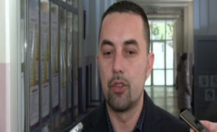 Jerinić dnevno u restoranu trošio trećinu penzije