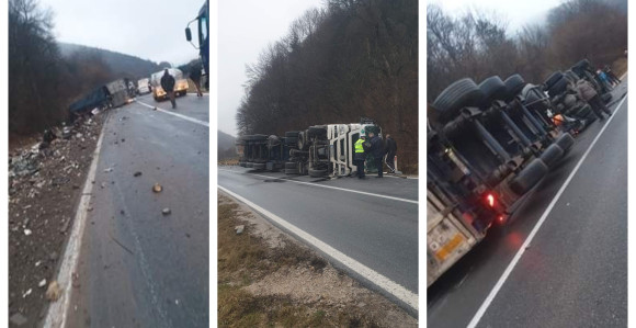 Prevrnuo se šleper na putu Donji Vakuf-Travnik