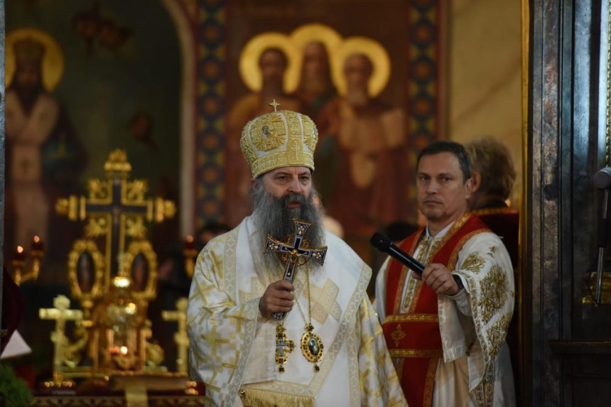Majka se prekrstila i zahvalila Bogu na milosti