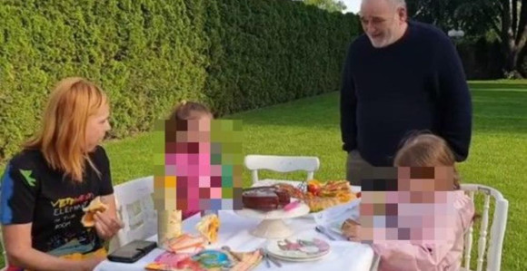 "Volim te tata, vidimo se u dvorištu"