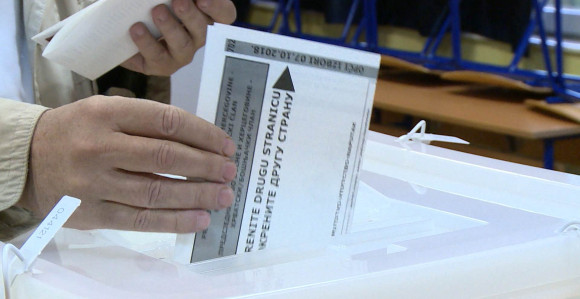 Završeni izbori u Doboju i Srebrenici: SDS i PDP prijavili niz nepravilnosti