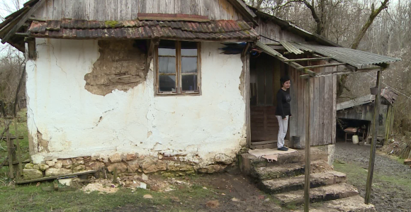 Neljudski uslovi za život Suzane i Žarka Popovića