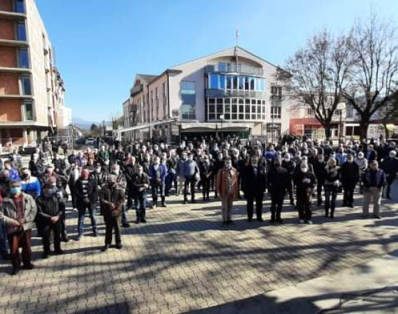 Protest boraca VRS u Bratuncu: Prevareni smo!