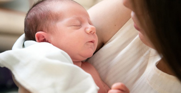 U nekim opštinama za rođenje bebe i do 2.000 KM