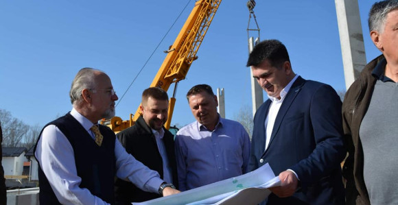 Novcem Srbije gradi se proizvodna hala u Loparama