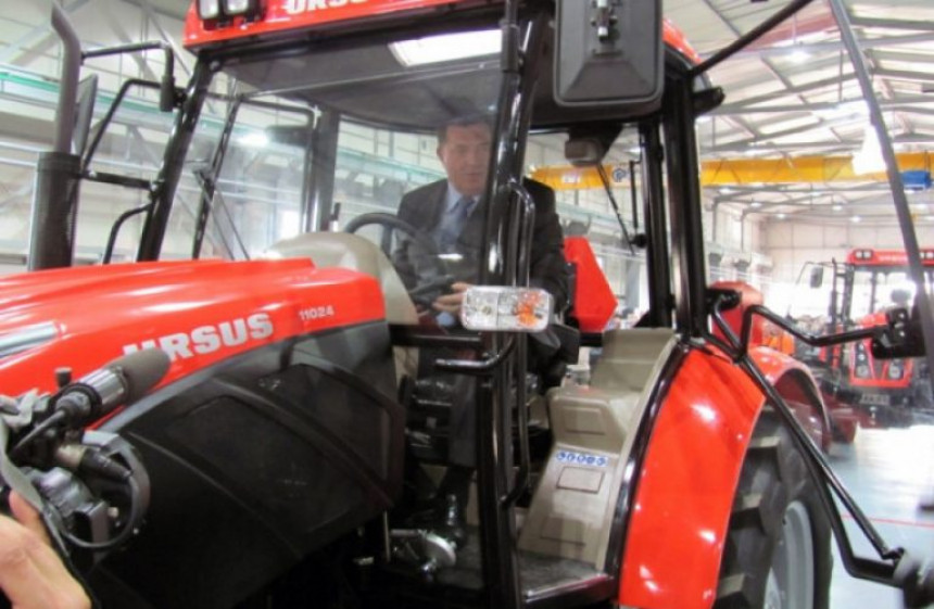 Dodikovi dobili državnu pomoć za nabavku još jednog traktora