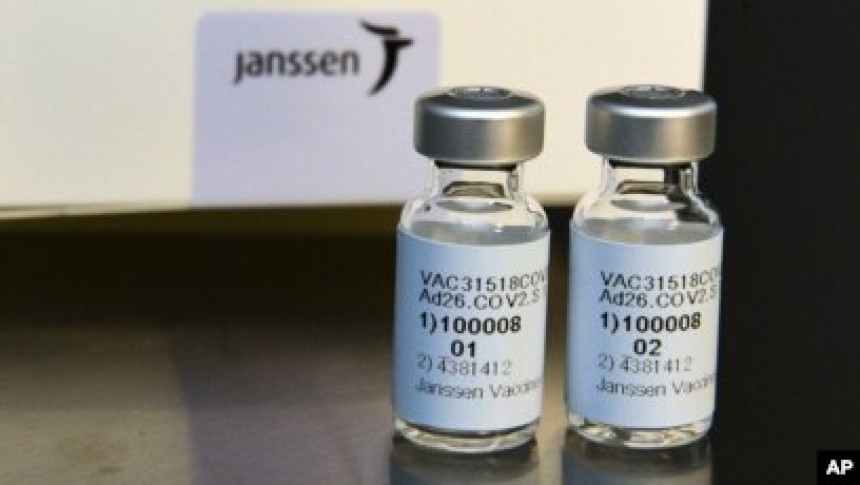 Odobrena vakcina kompanije "Džonson i Džonson" u Americi
