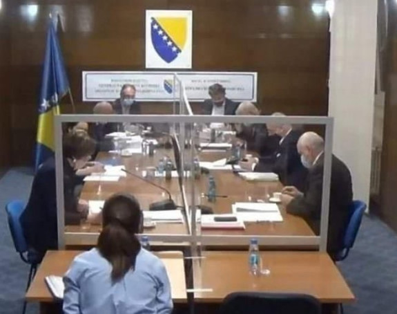 Бореновић пита да ли има пријава због избора у Добоју