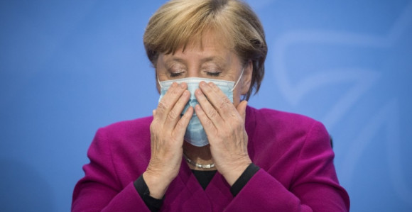 Merkel: Možemo razmotriti oprezno otvaranje
