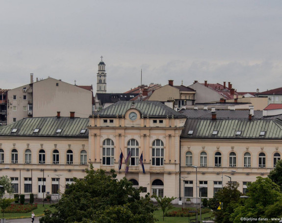 Петровић позвао грађане на мир и повјерење