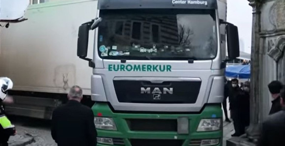 Srpski kamiondžija napravio haos u Istanbulu (VIDEO)