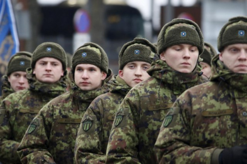 Tinejdžeri se spremaju za rat sa Rusijom