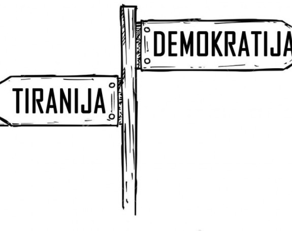 "BiH dijeli korak od autoritarnog režima"