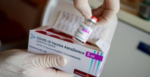 Osam evropskih država obustavilo vakcinaciju