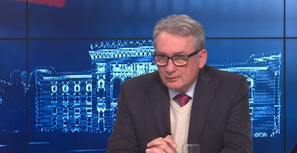 Sve se vrti u krug, isto obećanje i laž prodaju narodu
