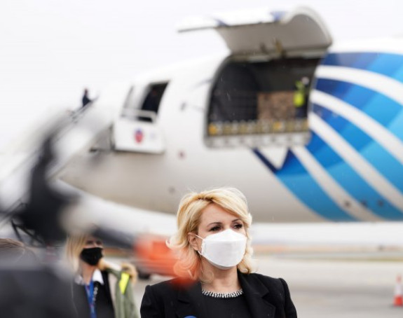 Na beogradski aerodrom stigla pomoć iz UAE