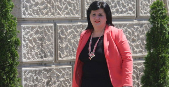 KO ŠTITI TAJKUNE: Za Radišićev kafić posebne procedure, za sirotinju - ne!