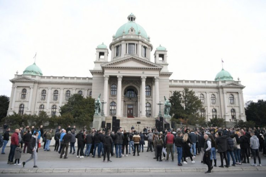 У Београду протест музичара, фотографа, угоститеља