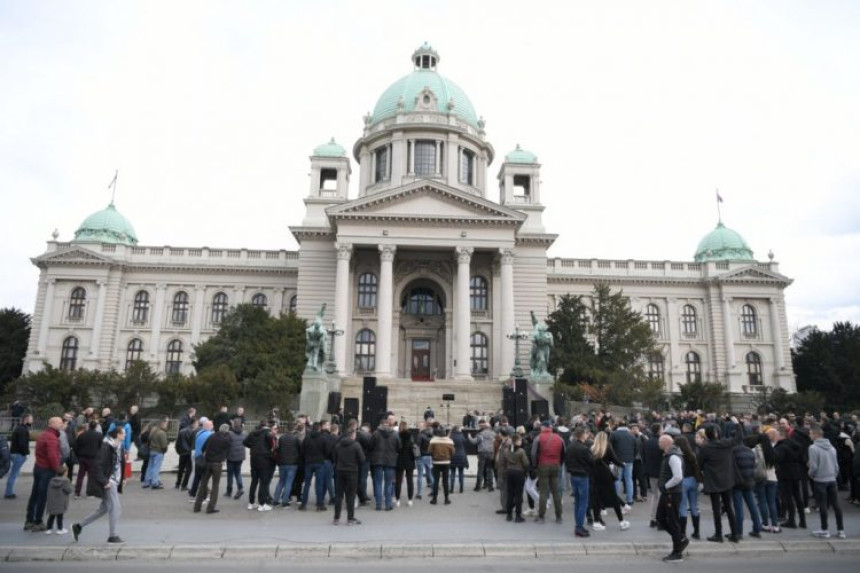 U Beogradu protest muzičara, fotografa, ugostitelja