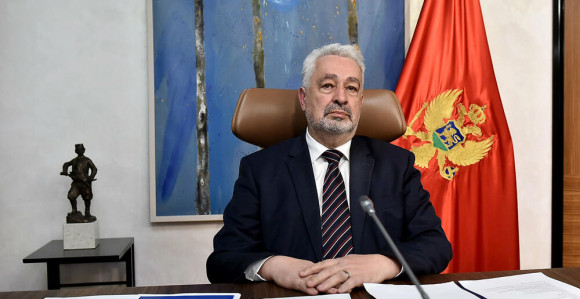 Koalicioni partneri ga napadaju više od opozicionara