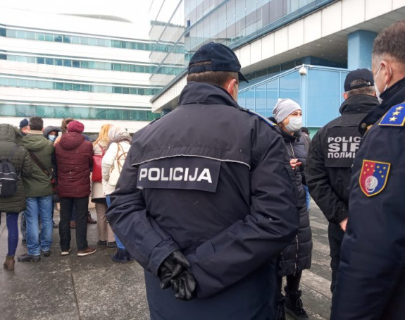 Протест полицијских службеника испред институција БиХ