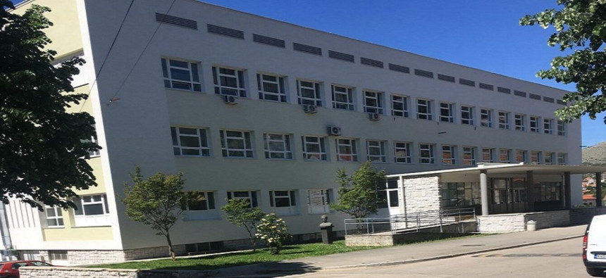 Trebinje: Škole u ponedjeljak prelaze na onlajn nastavu