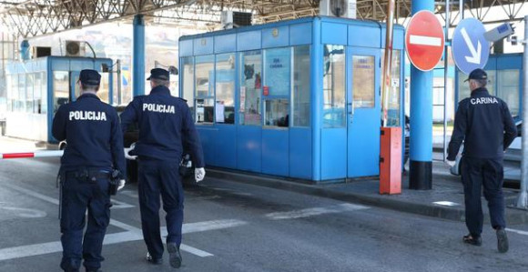 Za ulazak u Srbiji možda i dva PCR testa na koronu