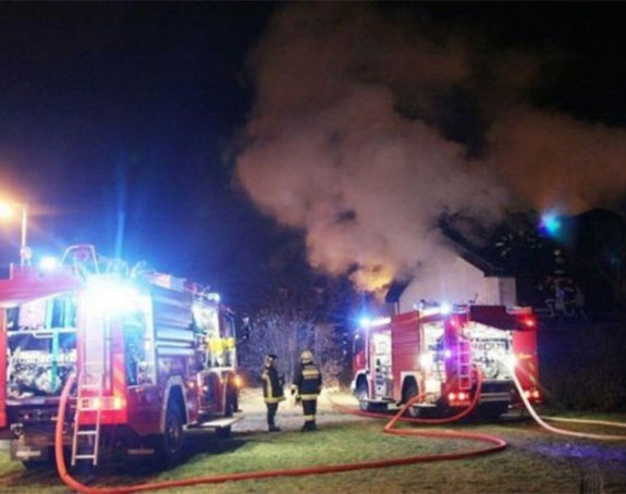 Бијељина: Изгорјела два стана, четири сата гасили пожар