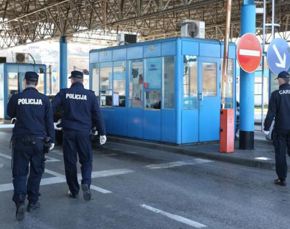 Za ulazak u Srbiji možda i dva PCR testa na koronu