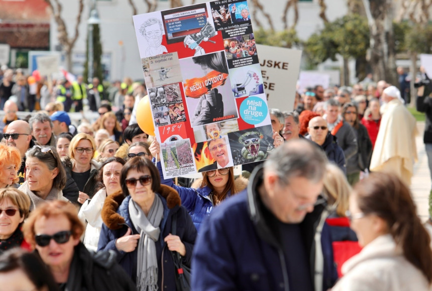 Protesti u pet hrvatskih gradova zbog mjera